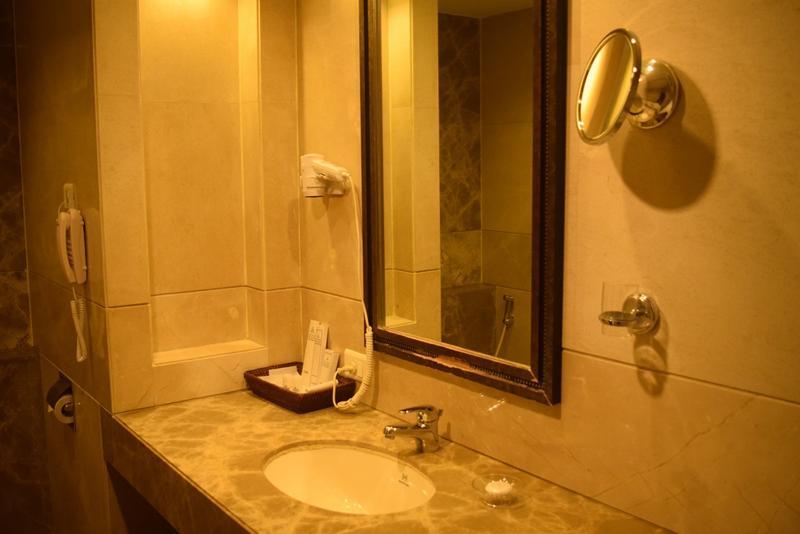פונה Centurion Inn מראה חיצוני תמונה